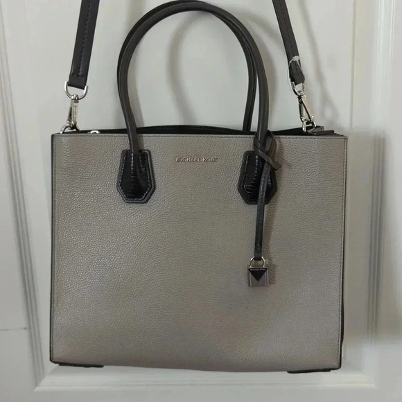 Michael Kors Mercer handle tote bag - Picture 4 of 16
